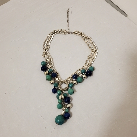 Charming Charlie Fashion Jewelry Necklace beaded and silvertone - Picture 3 of 5